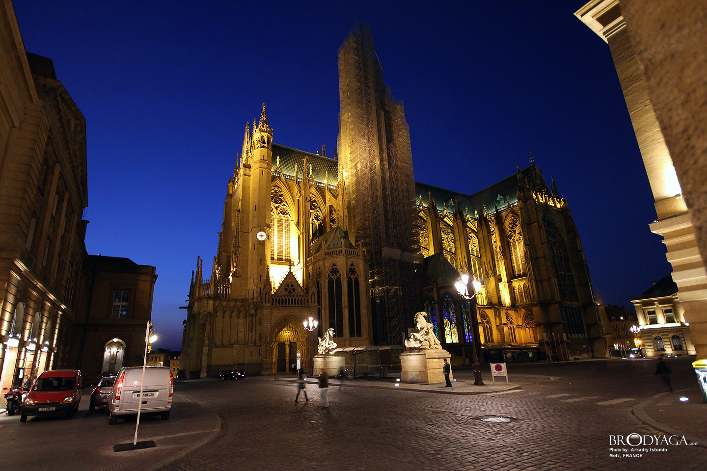 Metz by night